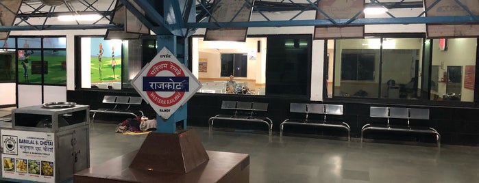 Rajkot Station is one of Chetu19 : понравившиеся места.