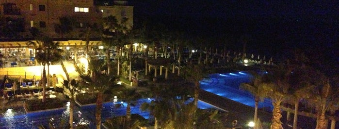 Hotel Riu Santa Fe is one of My life in Los Cabos.