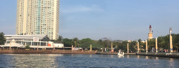 Monumen Ancol is one of Favorite Place Java and Bali.