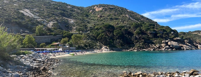 Cala Cannelle is one of Argentario.