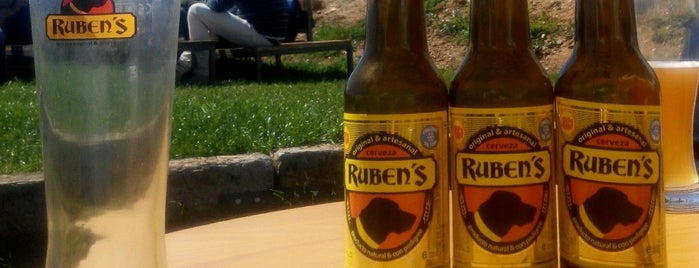 El Jardín de la cerveza. Rubens is one of Posti che sono piaciuti a Scott.