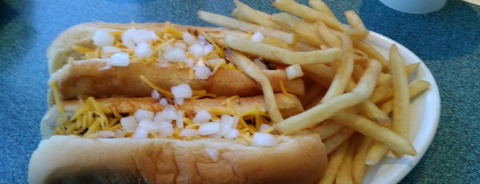 G&L Chili Dogs is one of Top 10 places to eat in Muskegon.