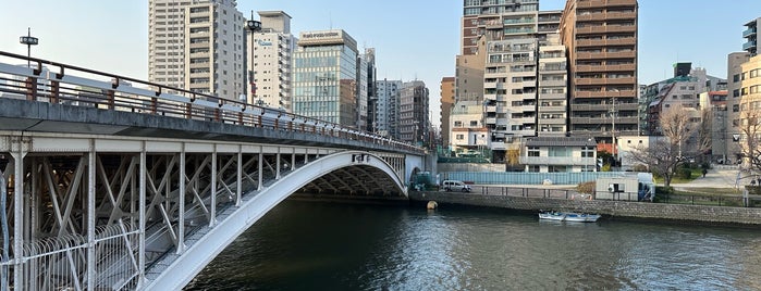 天神橋 is one of Audreyさんの保存済みスポット.