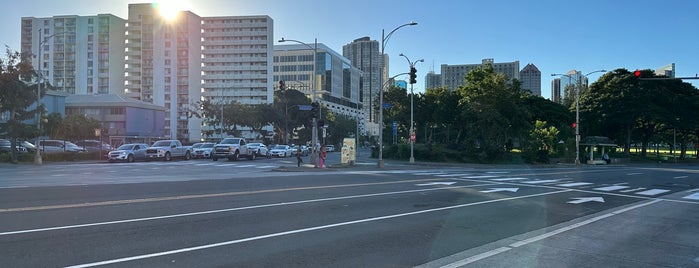 Aala Park is one of Chinatown Shops.