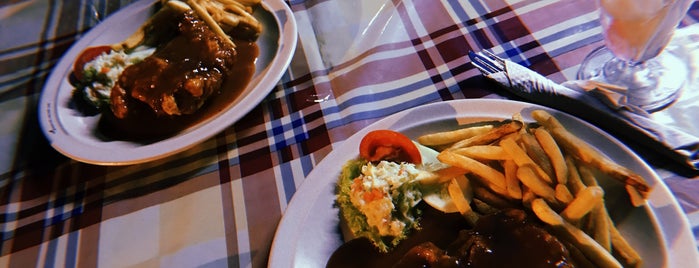Mak Wan Chicken Chop & Steak is one of Makan @ Gombak/Hulu Langat/Hulu Selangor.