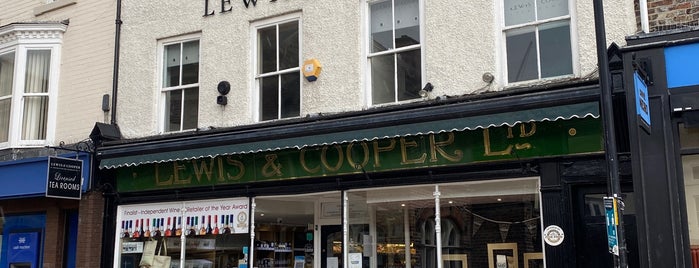 Lewis & Cooper is one of สถานที่ที่ Kevin ถูกใจ.