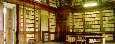 Biblioteca Capitolare Fabroniana is one of Pistoia.