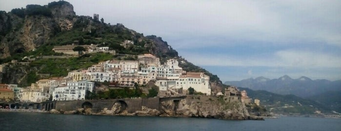 Costa Amalfitana is one of Tempat yang Disukai Salvatore.