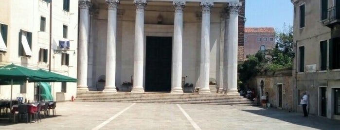 Campo dei Tolentini is one of Lieux qui ont plu à Salvatore.