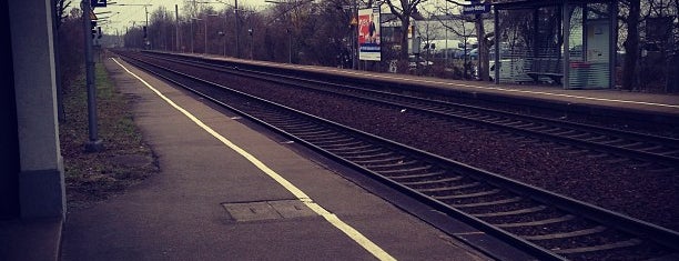 Bahnhof Karlsruhe-Mühlburg is one of Bf's Baden (Nord).