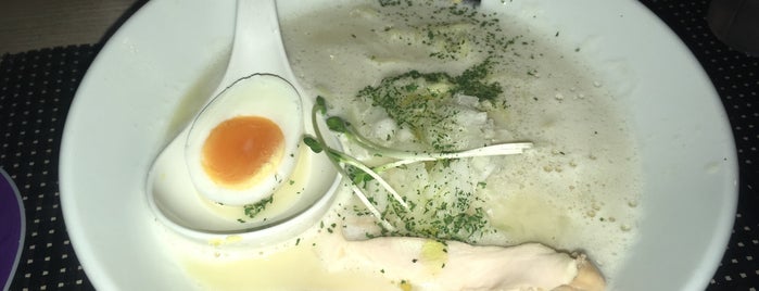 麺戦記ツカサ is one of ラーメン.