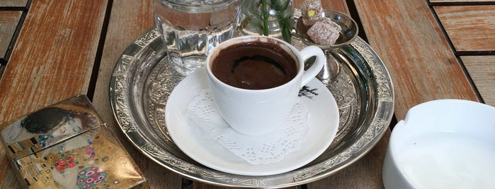 Kual Cafe is one of Chi🪷'ın Beğendiği Mekanlar.