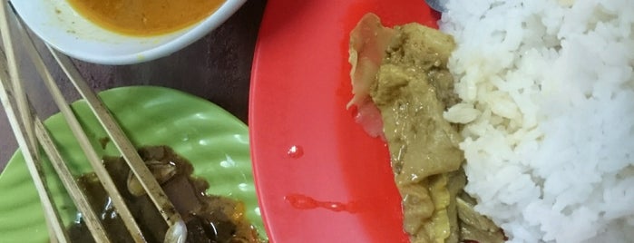 Warung Sate Bu Umi is one of Good Food around Rungkut.