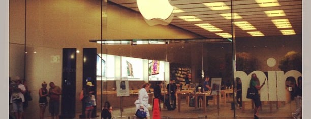 Apple Bondi is one of Apple Store Visited.