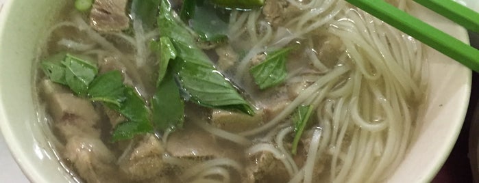 Pho Bo Ga L.A is one of Must-visit Food in Ottawa.