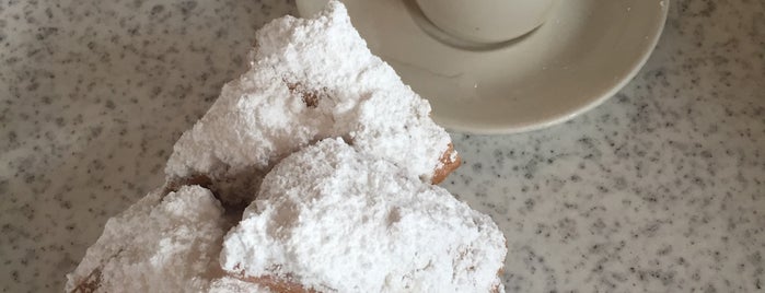 Café du Monde is one of New Orleans.