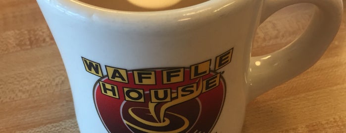 Waffle House is one of สถานที่ที่ Charles ถูกใจ.