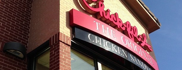 Chick-fil-A is one of Tempat yang Disukai Ares.