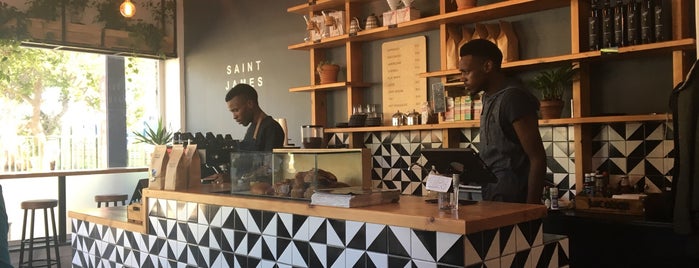 Saint James Cafe is one of Posti che sono piaciuti a Fathima.