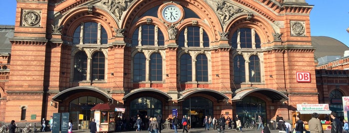 Bremen Hauptbahnhof is one of Bahnhöfe.