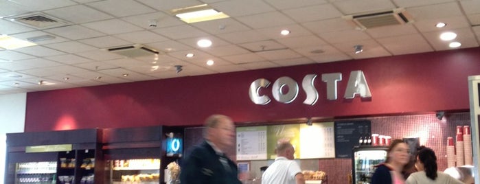 Costa Coffee is one of สถานที่ที่ Mostafa ถูกใจ.