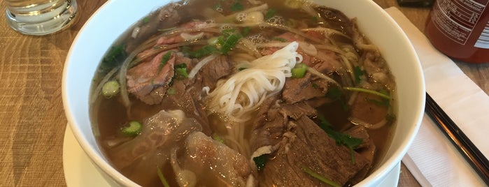 Pho D'lite is one of Chrisさんのお気に入りスポット.