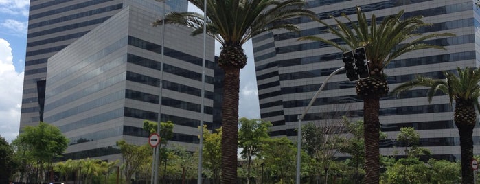 Rochaverá Corporate Towers is one of Centros Empresariais e Administrativos.