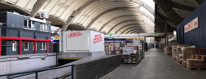 Hamburger Food Market is one of Hamburg.