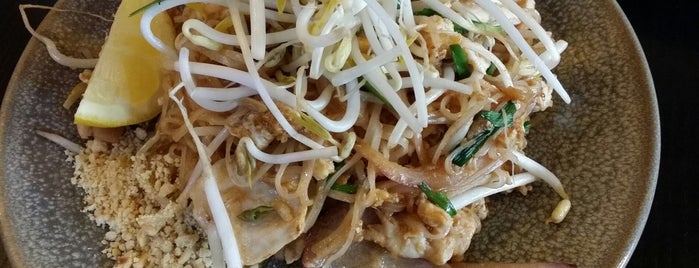 Kinn Thai is one of Damianさんのお気に入りスポット.
