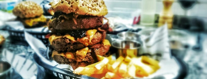 Pipes Burger Joint is one of Dmitry 님이 저장한 장소.