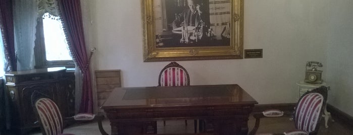 Atatürk Redif ve Etnografya Müzesi is one of Buğlem'in Beğendiği Mekanlar.
