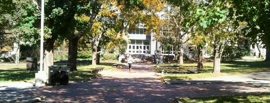 Род-Айлендский университет is one of SPQR : понравившиеся места.