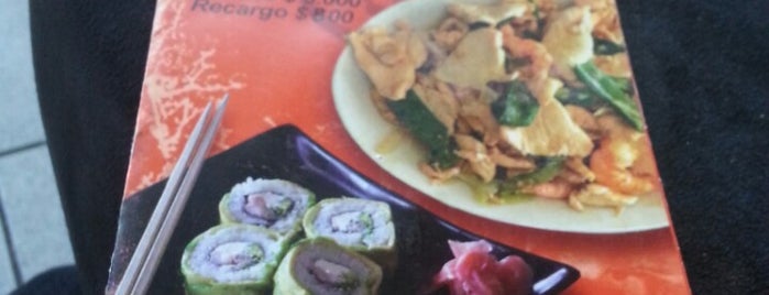 Yami Yami Comida China / Sushi is one of Klaus : понравившиеся места.