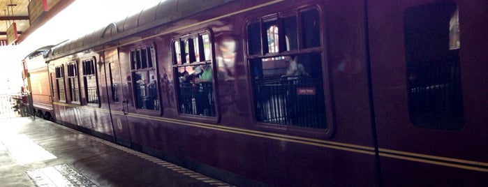 Hogwarts Express – Hogsmeade Station is one of Tempat yang Disukai Noelle.