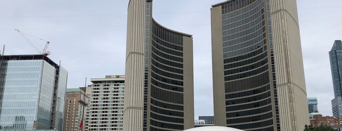 City Of Toronto Sign is one of Posti che sono piaciuti a Ethan.