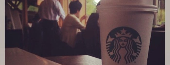 스타벅스 is one of Starbucks Coffee (九州).