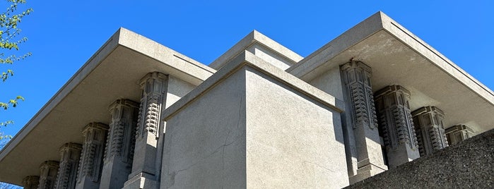 Frank Lloyd Wright's Unity Temple is one of Oak Park.