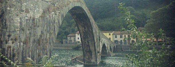 Borgo a Mozzano is one of Vladさんのお気に入りスポット.