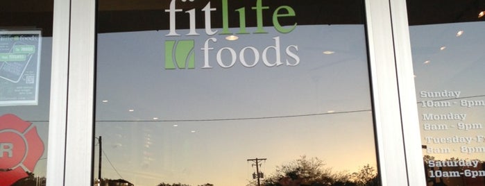 Fitlife Foods South Tampa is one of Chris's Saved Places.