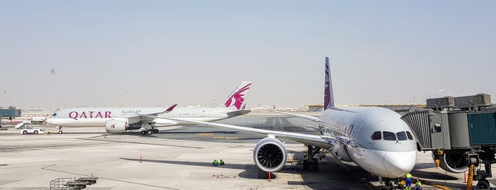 QR193 DOH-BRU / Qatar Airways is one of Kevin 님이 좋아한 장소.