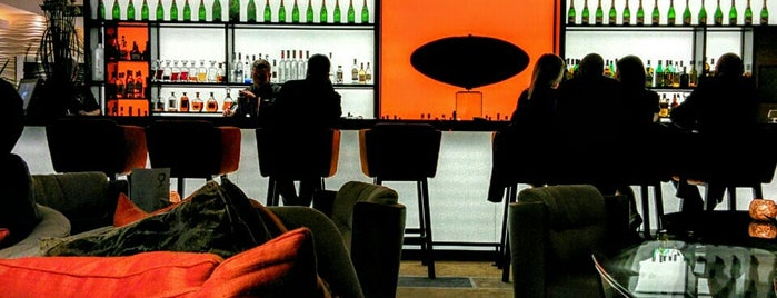 Victoria Lounge at Sofitel Warsaw is one of Locais curtidos por Matei.