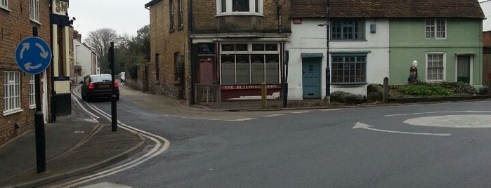 Butchers Arms is one of 25 Pubs You Must Drink In Before You Die.