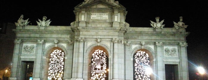 Puerta de Alcalá is one of Top 10 favorites places in Madrid, España.