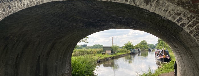 Bridge No. 18 Shropshire Union Canal is one of ChrisJr4Eva87.