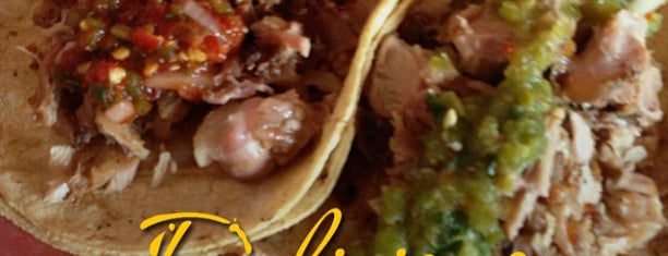 Carnitas Michoacanas Tizapán is one of Jorge L.さんのお気に入りスポット.