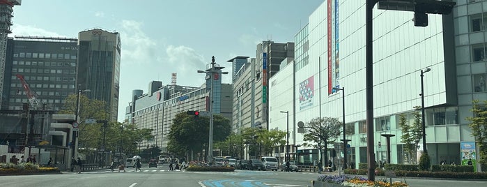 Tenjin Intersection is one of 道路.