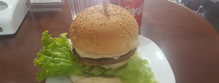 Divino Burguer is one of Hamburger.