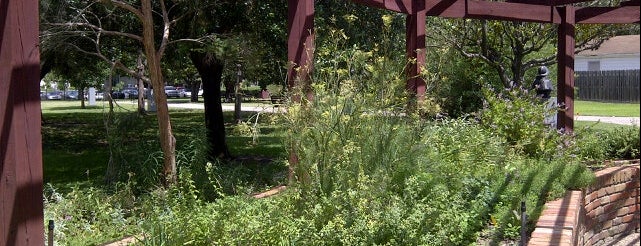 Fragrant Garden is one of Parks: Houston.