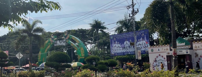 Alun-Alun Kota Madiun is one of All-time favorites in Indonesia.