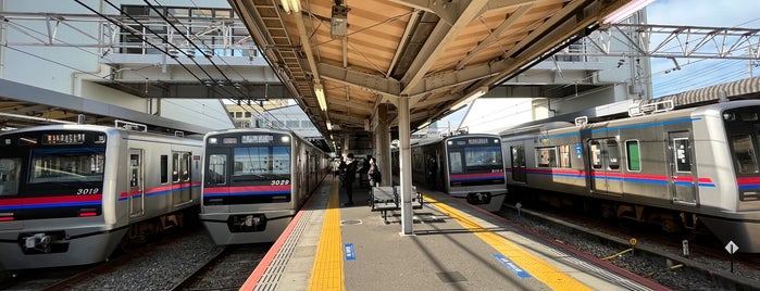 Platforms 3-4 is one of 津田沼駅.